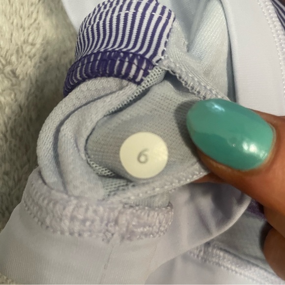 Lululemon Rest Less Tank size 6 - Picture 7 of 7